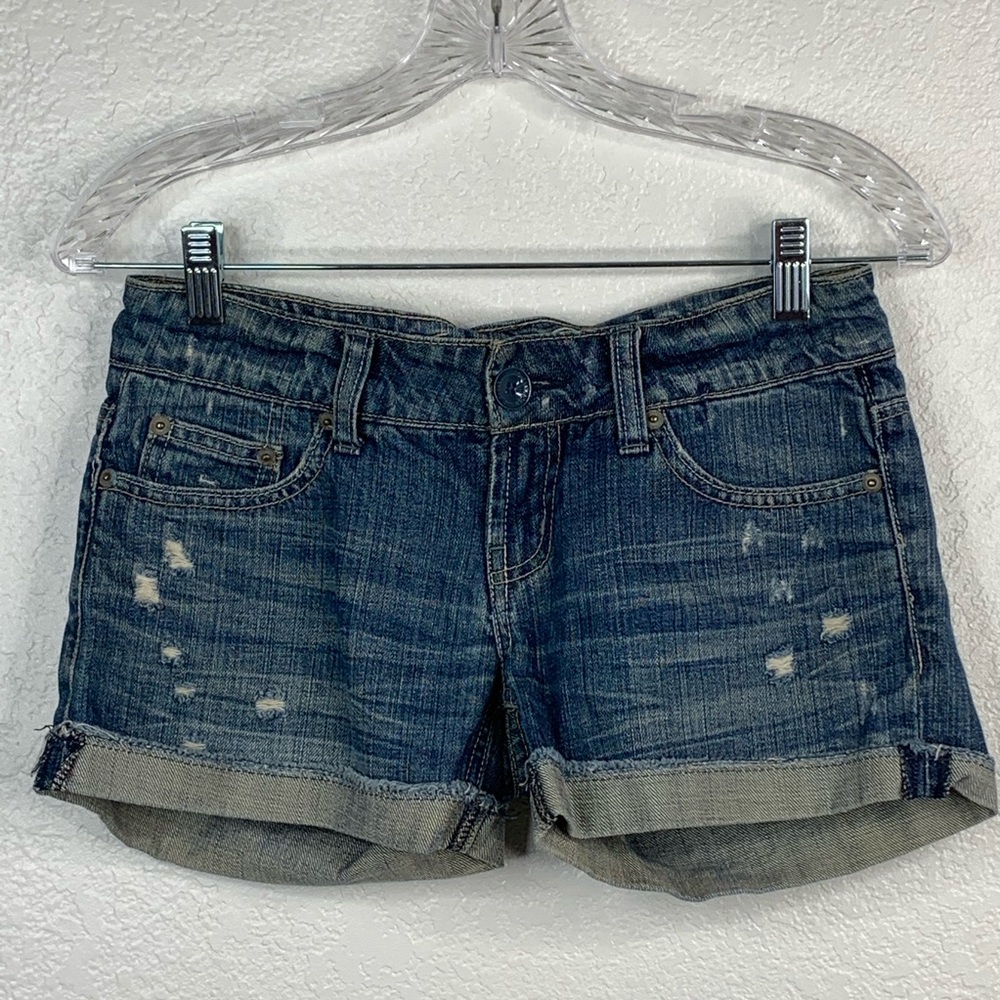 American Eagle blue distressed denim shorts